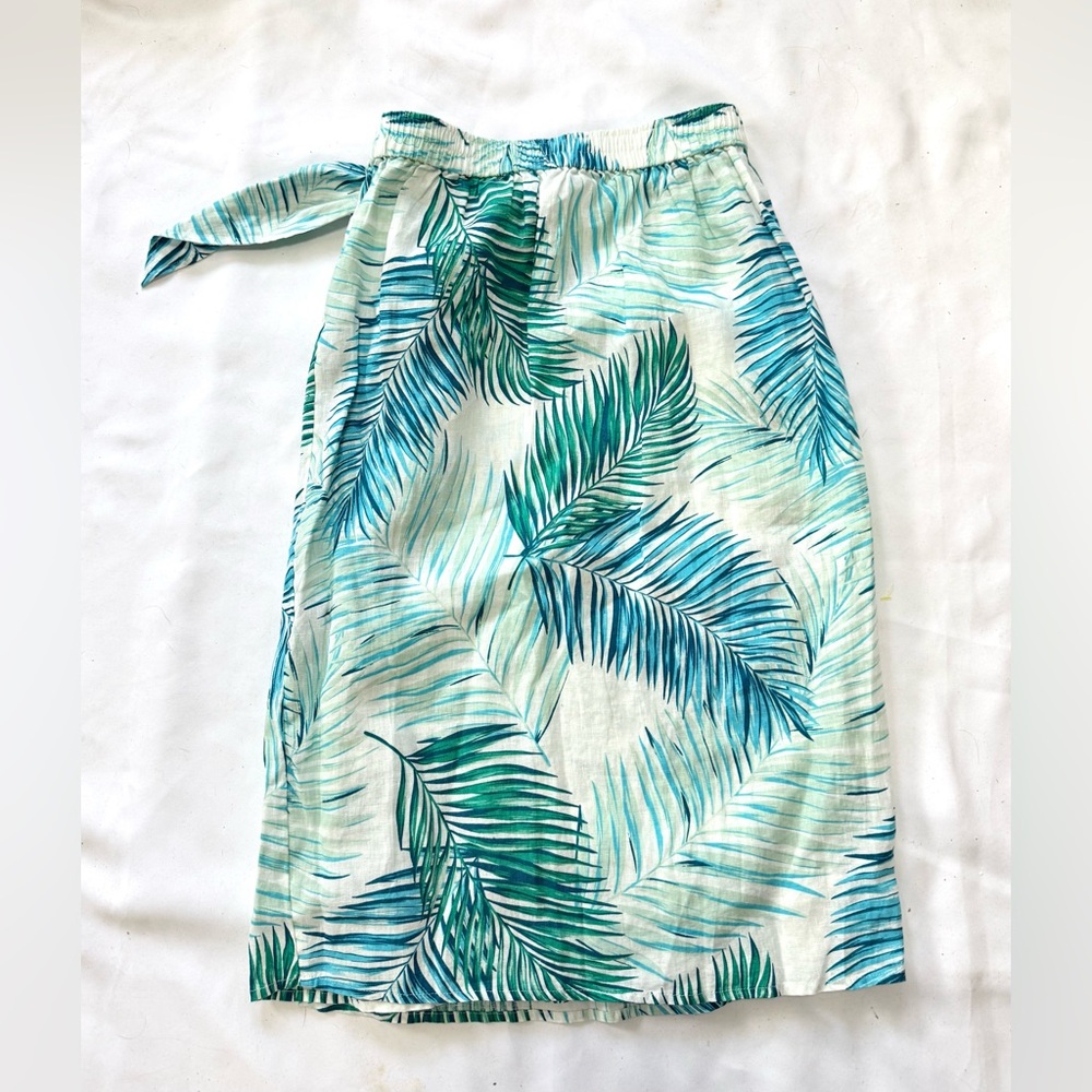 100% Linen Tahari Wrap Skirt - Vacation Mode On